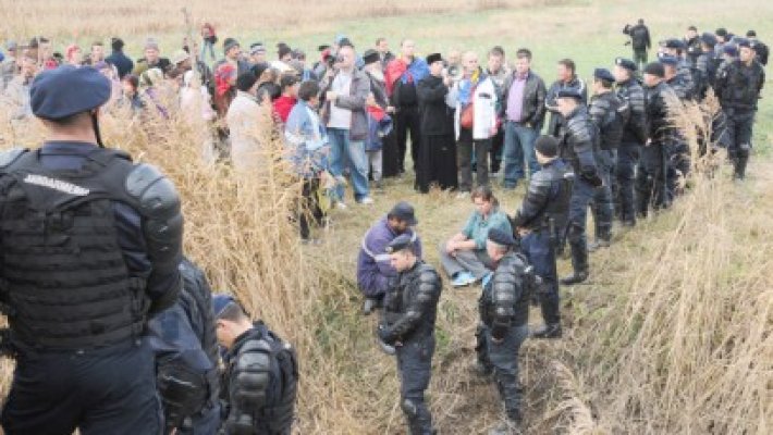 Chevron a decis suspendarea activităţilor la Pungeşti